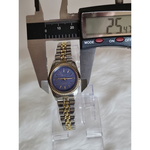 Beauriful Calvin Hill Ladies Two Tone Blue Dial Quartz Watch New Battery Runs - Picture 4 of 12